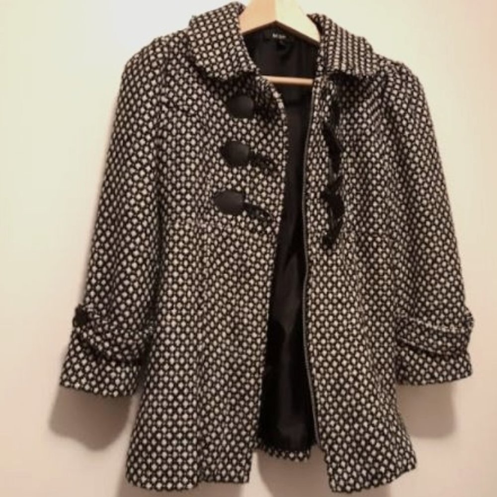 BCX Girl Jacket, Wool Blend, Black and White or Cream Color, Size M Juni…